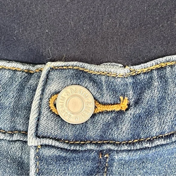 & Denim Mama Maternite’ Skinny Tapered Denim Maternity Jeans Size Small - Picture 6 of 7